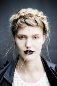 hair & makeup: Chahida Rezgueni, model: Julia / romantic roses and rock attitude