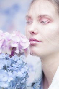 hair & makeup: Chahida Rezgueni, model: Julia / natural romantic look in pastel colors
